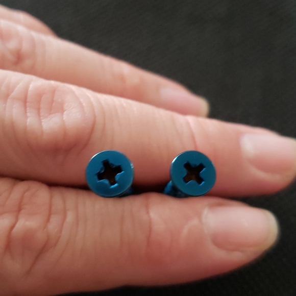 NWT 1 Pair Blue Unisex Punk Screw Stud Earr… - Picture 4 of 8